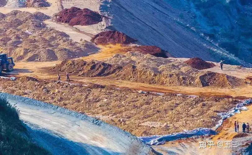 Últimos blogs de la empresa sobre What is the latest policy for rare earth export for Chinese magnet factories?