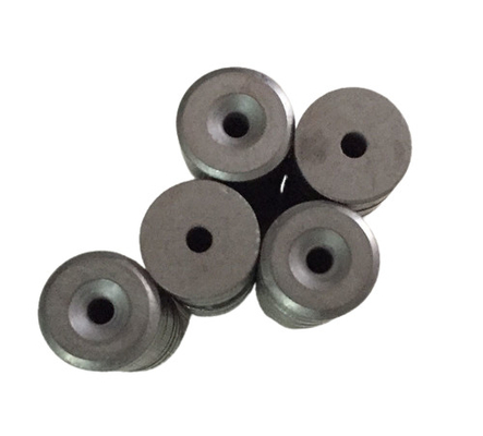 comprar Los imanes de encargo Y30BH del disco de la ferrita califican D15.2Xd3.2Xd8XH6 con el agujero avellanado online manufacture